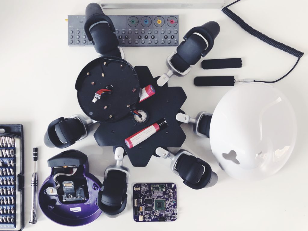 HEXA robot disassembled.
